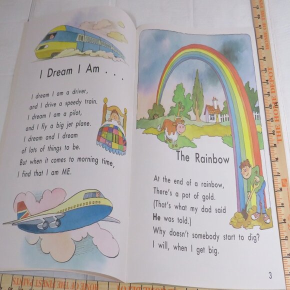 Rhymes to Read (almost 2 feet tall) I DREAM book (LIKE NEW CONDITION) Classroom - Picture 4 of 9